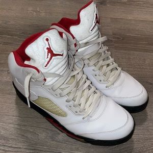 Nike air Jordan retro 5 fire red 2012 size 11